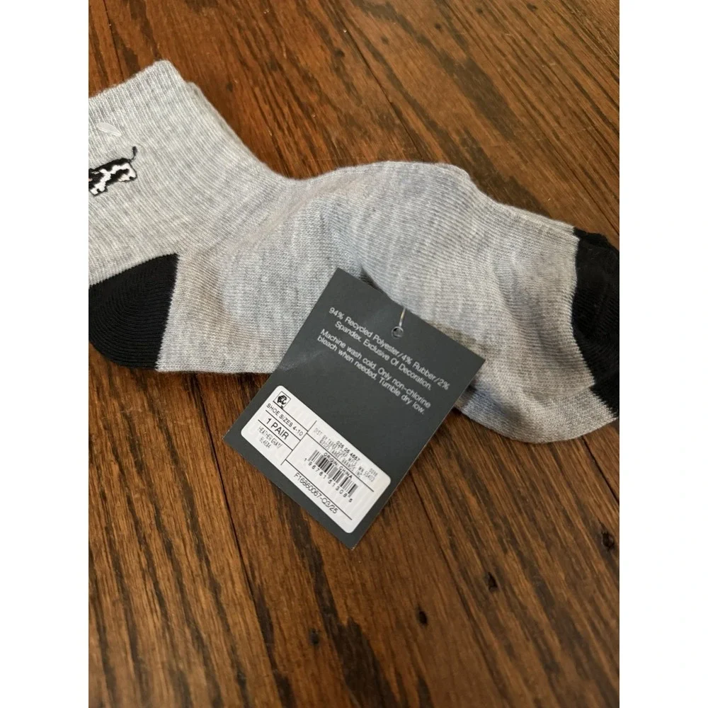 Women's Hello Socks! Gray Embroidered Cow Ankle Socks Size 4-10 NWT
